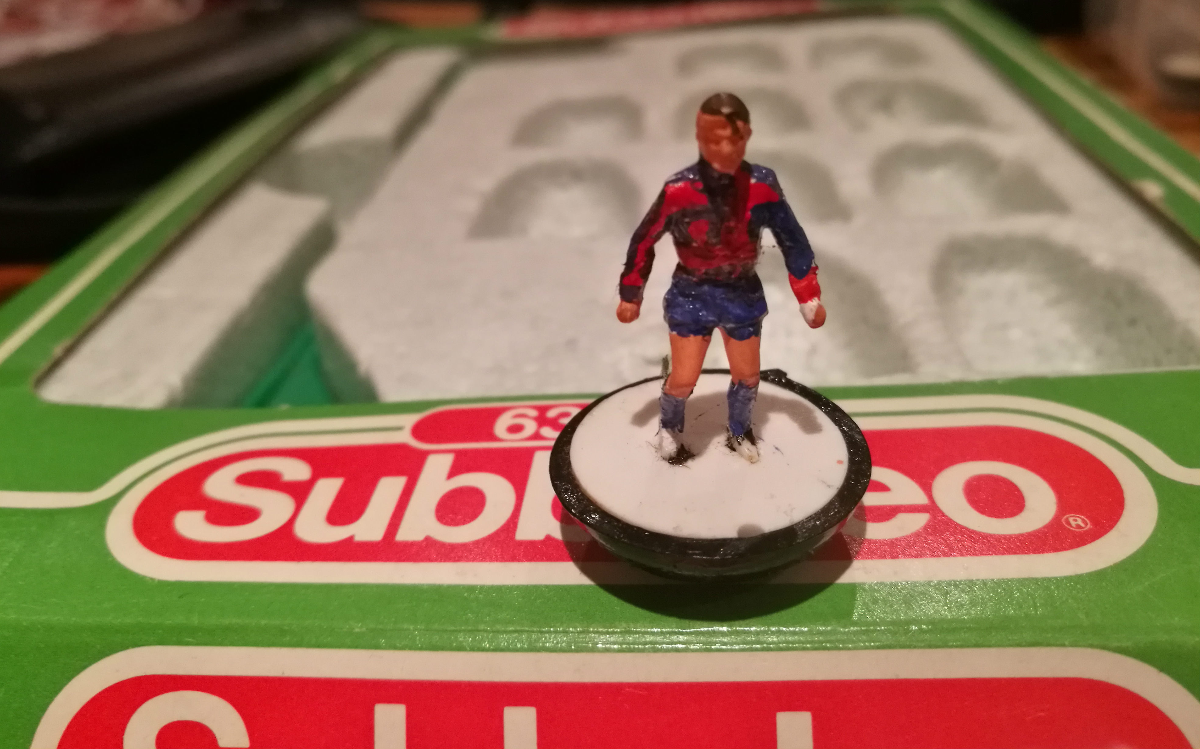 Sudor A bordo equilibrio We painted the new Barcelona Nike 20th anniversary mashup kit in Subbuteo  and it went as badly as you would expect | Subbuteo Online